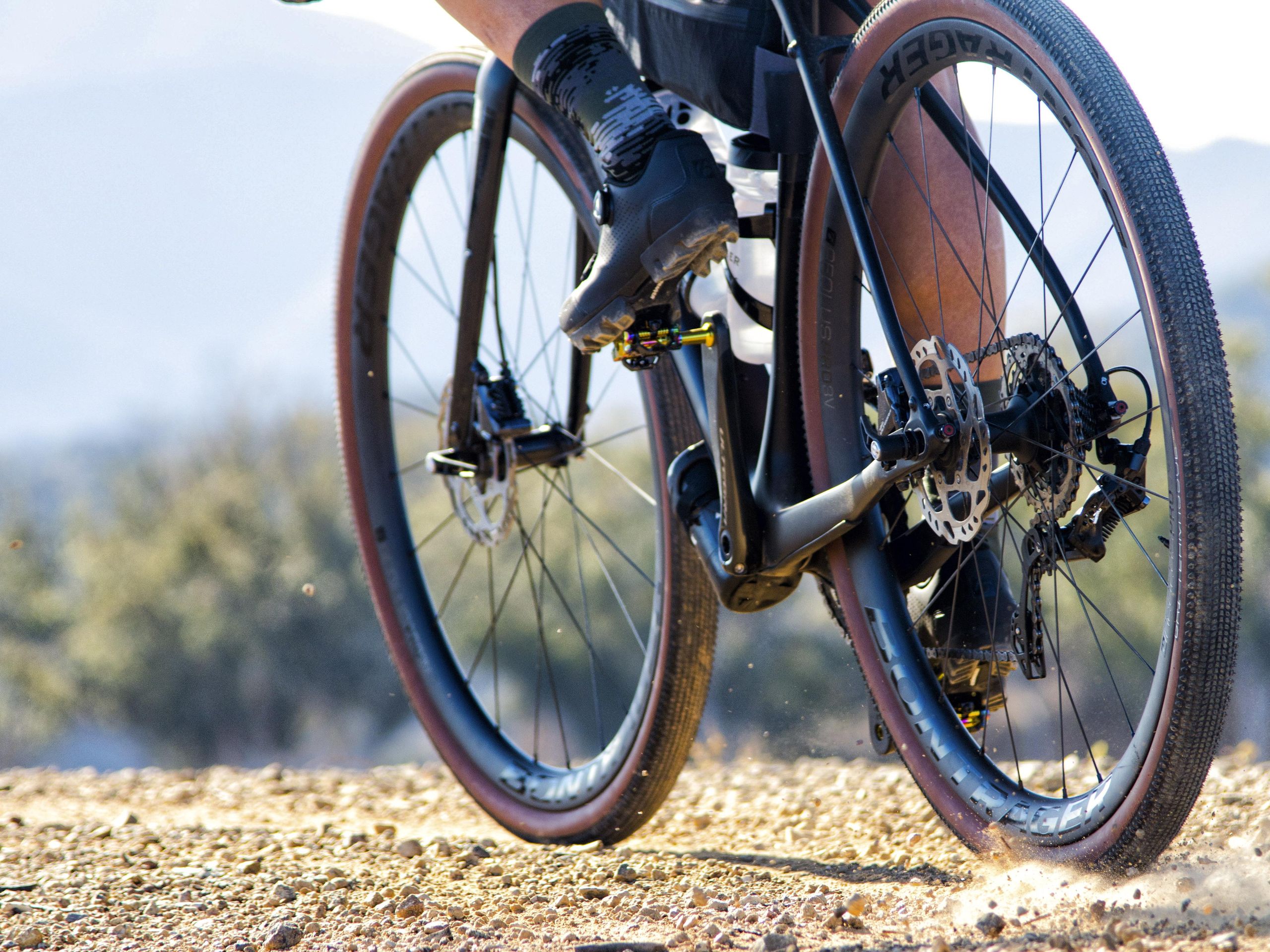 Bontrager launches wider Aeolus Pro 3V road/ gravel wheelset
