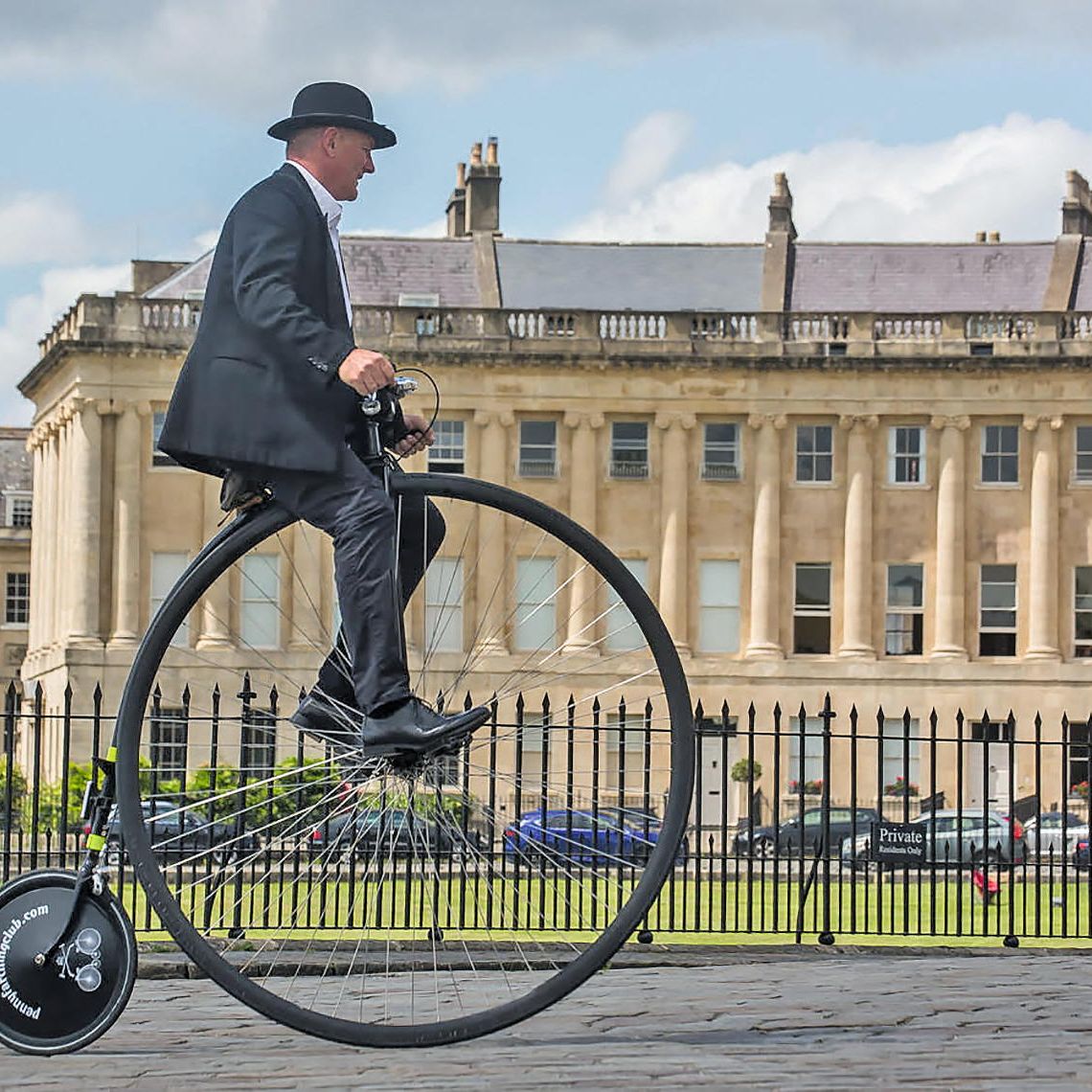 The penny-farthing rider who made a 400-mile trek across war-torn