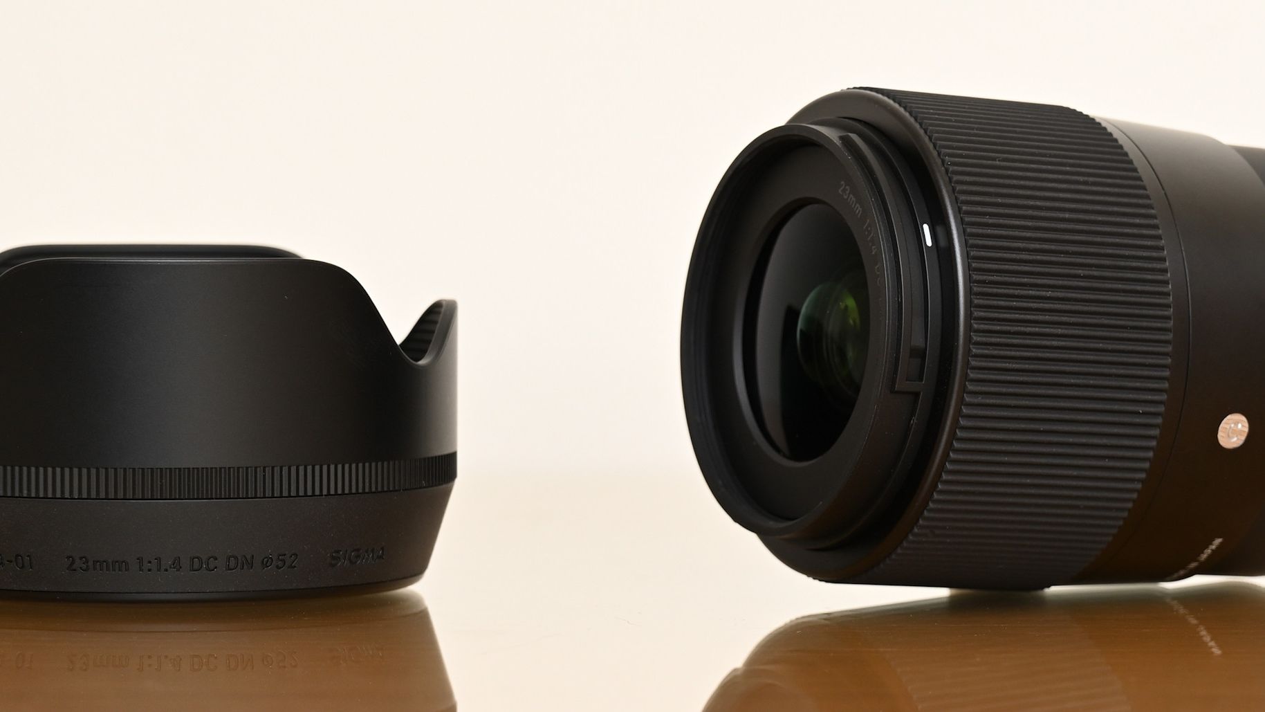 SIGMA C 23mm F1.4 DC DN ライカ用 APS-C 美品 Amazon.co.jp: SIGMA シグマ Lマウント レンズ 23mm F1.4 DC DN