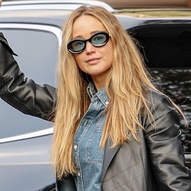Jennifer Lawrence Just Wore 2024's Leather Blazer Trend | Who What Wear