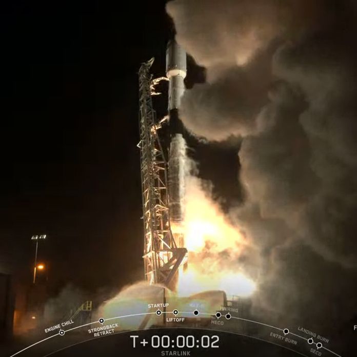 SpaceX launches 60 Starlink satellites and lands rocket in