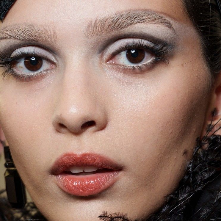 The 10 Best Volumizing Mascaras For Thicker, Fuller Lashes | Marie Claire