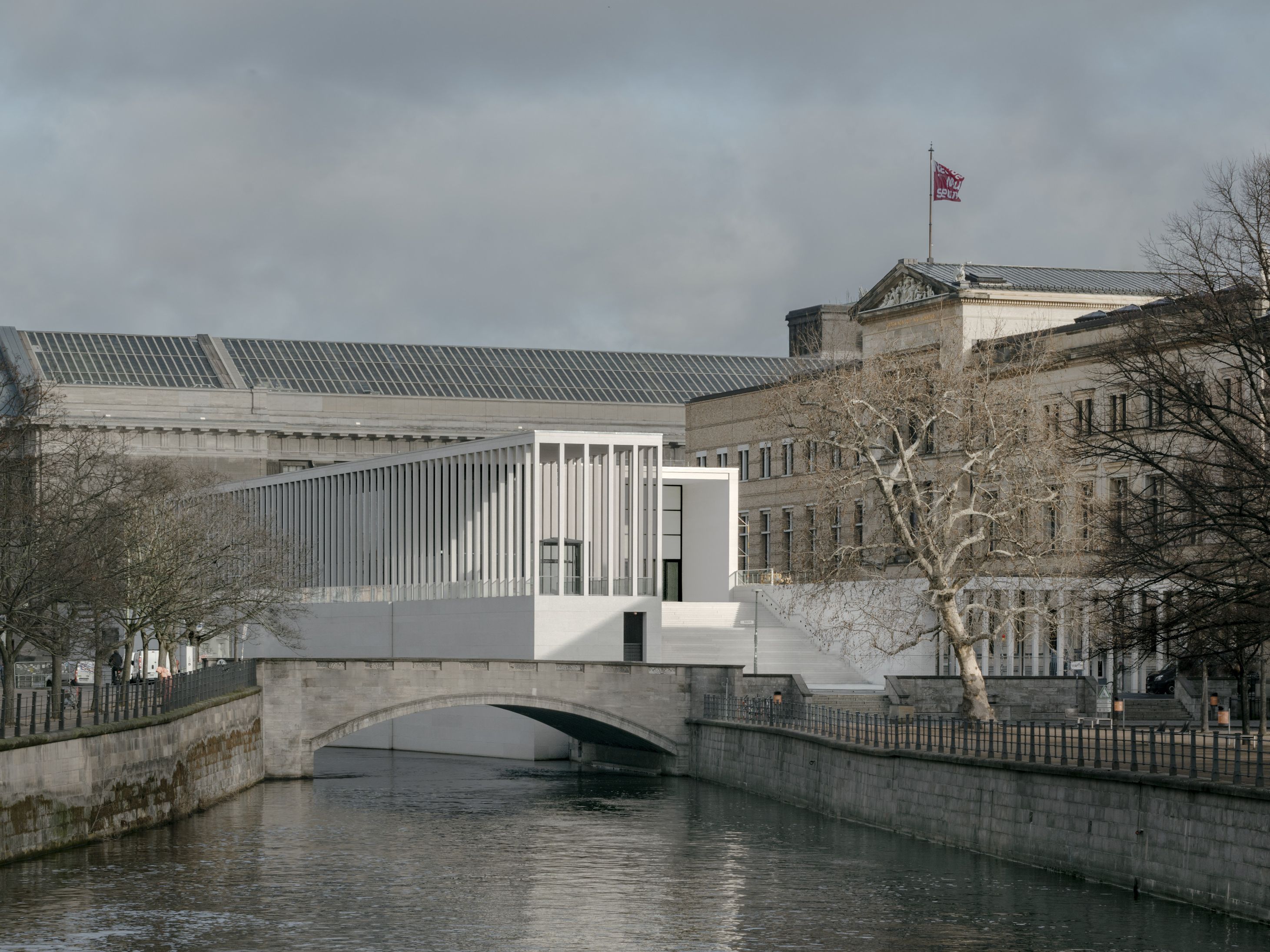 David Chipperfield's James Simon Galerie opens in Berlin