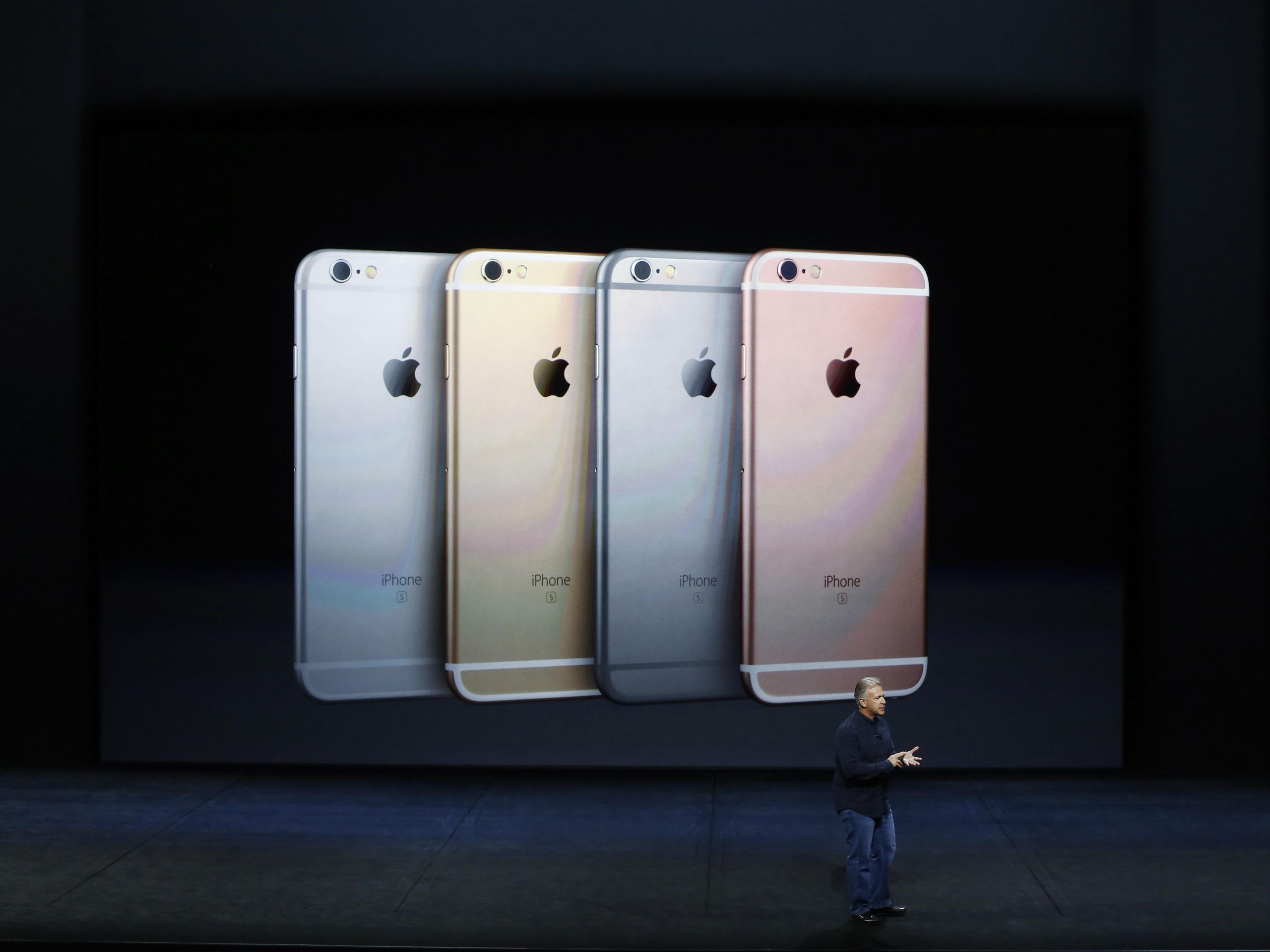 iPad と　iPhone 6s Should you buy the iPhone 6s or iPad Pro? - YouTube