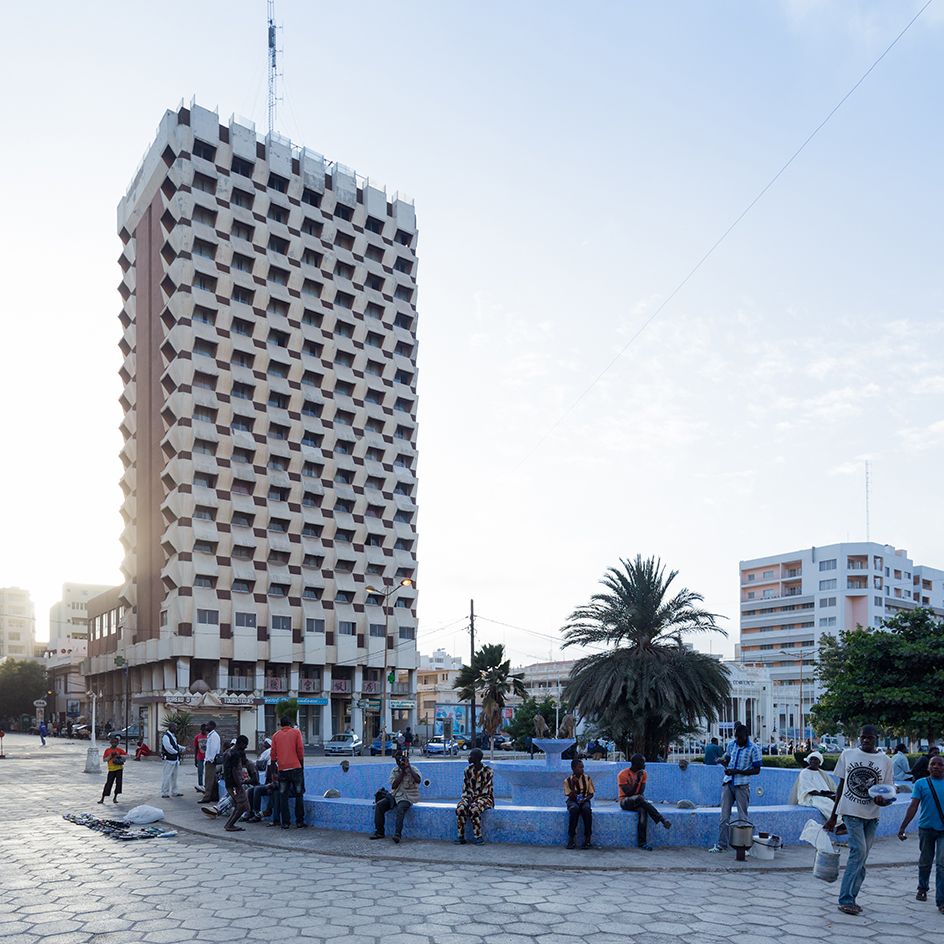African Modernism アフリカの近代建築 African Modernism: The Architecture of Independence | つばさ洋書