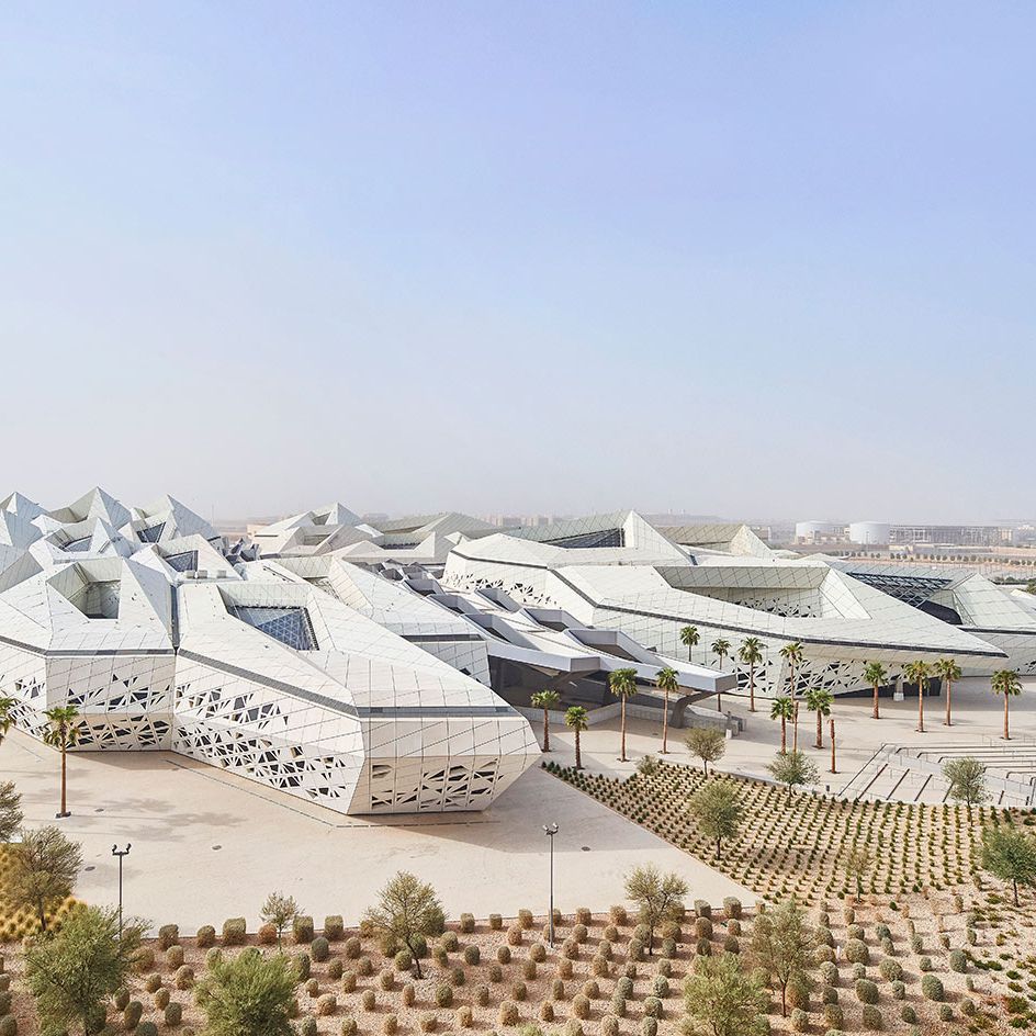 Architecture of Zaha Hadid 建築写真集 51bZduQQlPL._UF1000,1000_QL80_.jpg