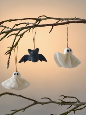 Set of 6 Felt Ghost and Bat Decorations 
