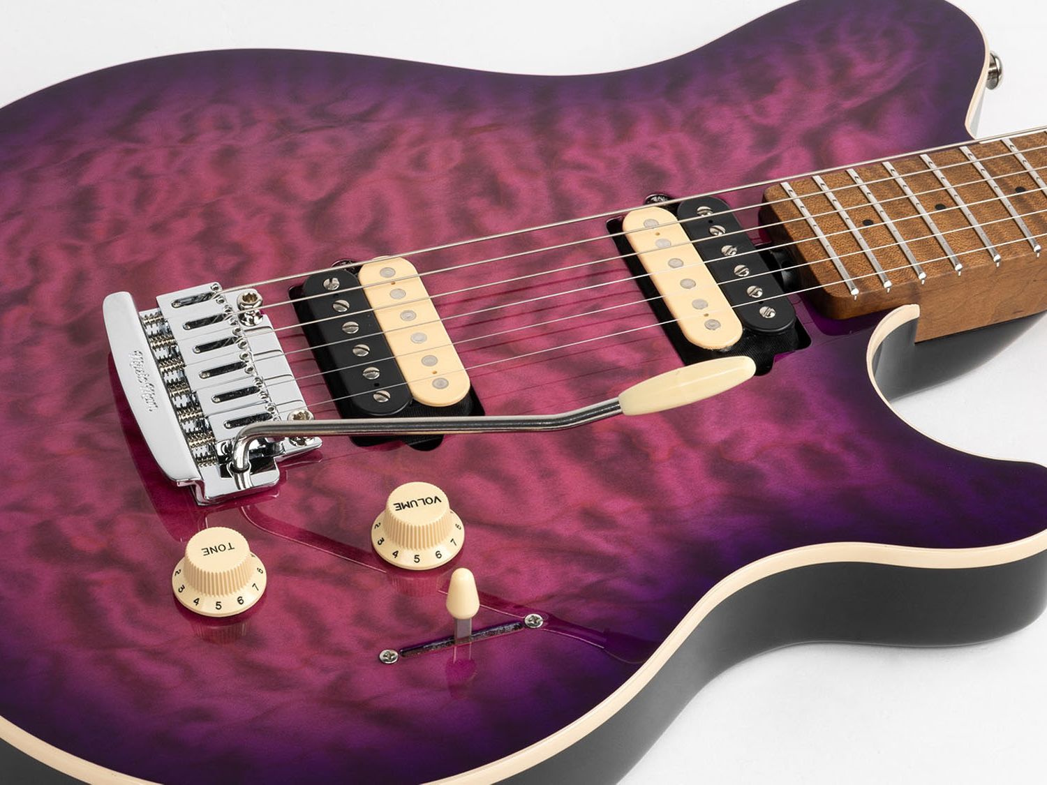 MUSIC MAN ERNIE BALL エレキベース RkQm3PCa7nXTrToZmaTasH.jpg