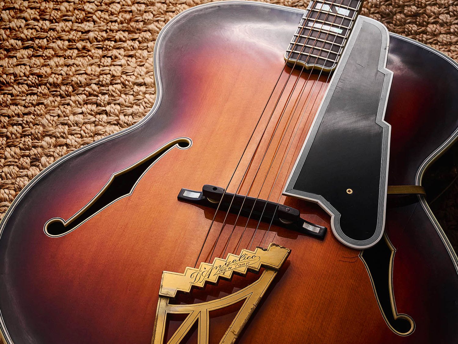 1942 D'Angelico New Yorker, as used by Leo Kottke | Guitar World