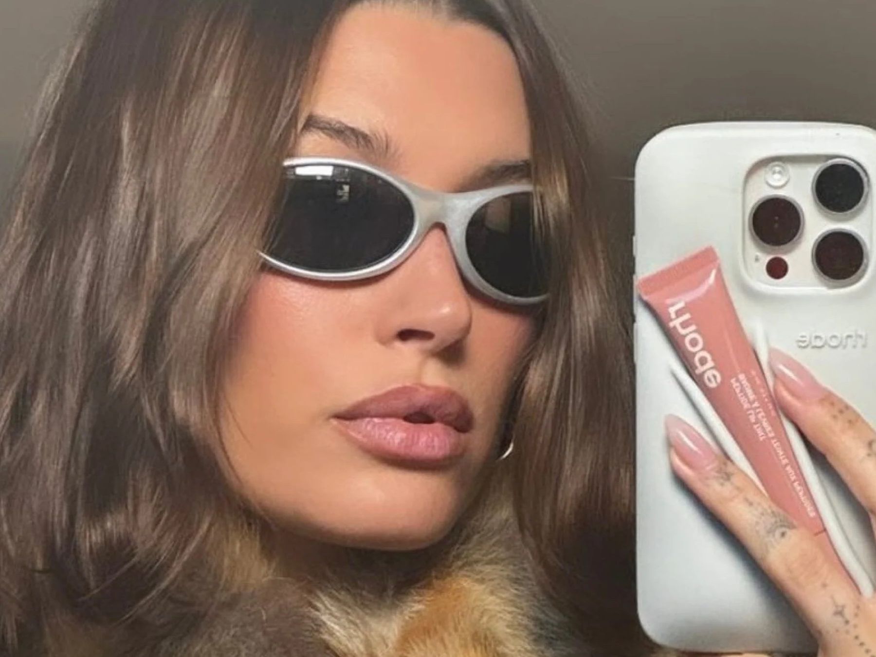 Rhode's Phone Case Has a Genius Lip Gloss Holderand It's Available Now |  Marie Claire