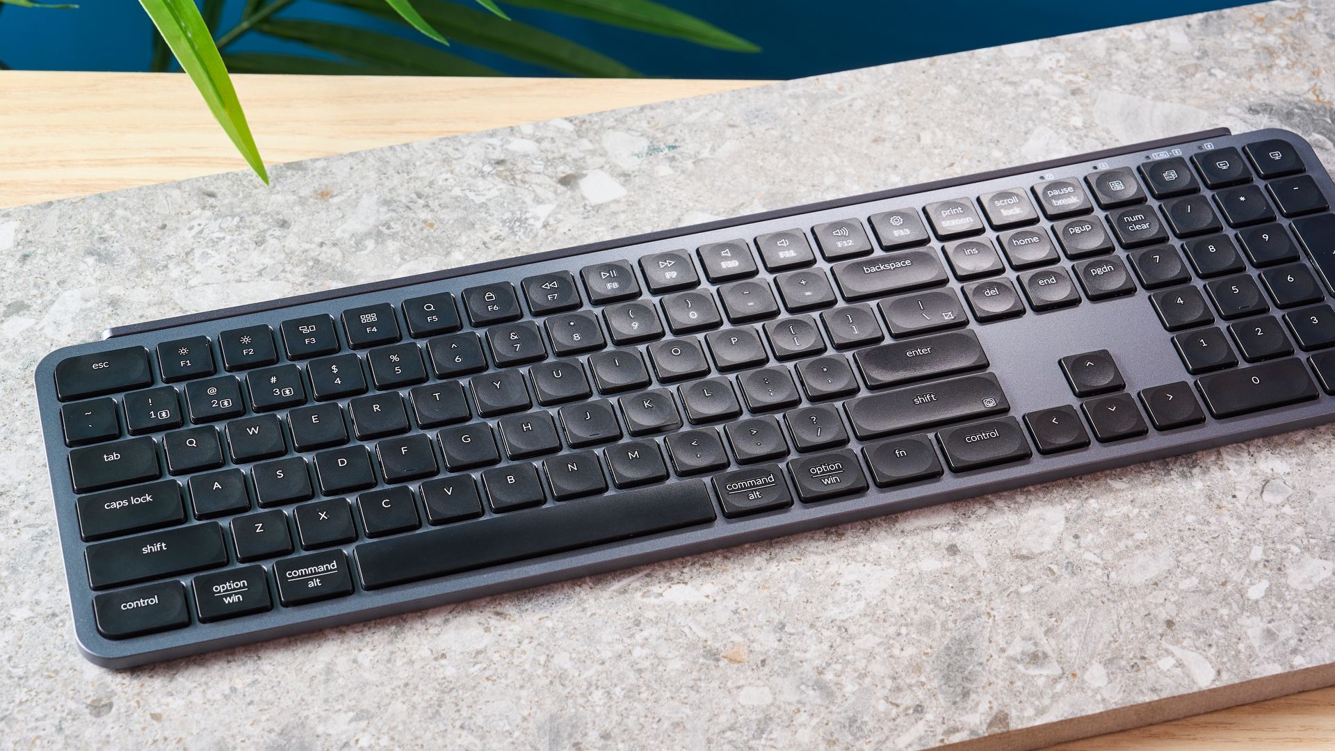 Keychron B6 Pro review: my favorite budget keyboard, now in full