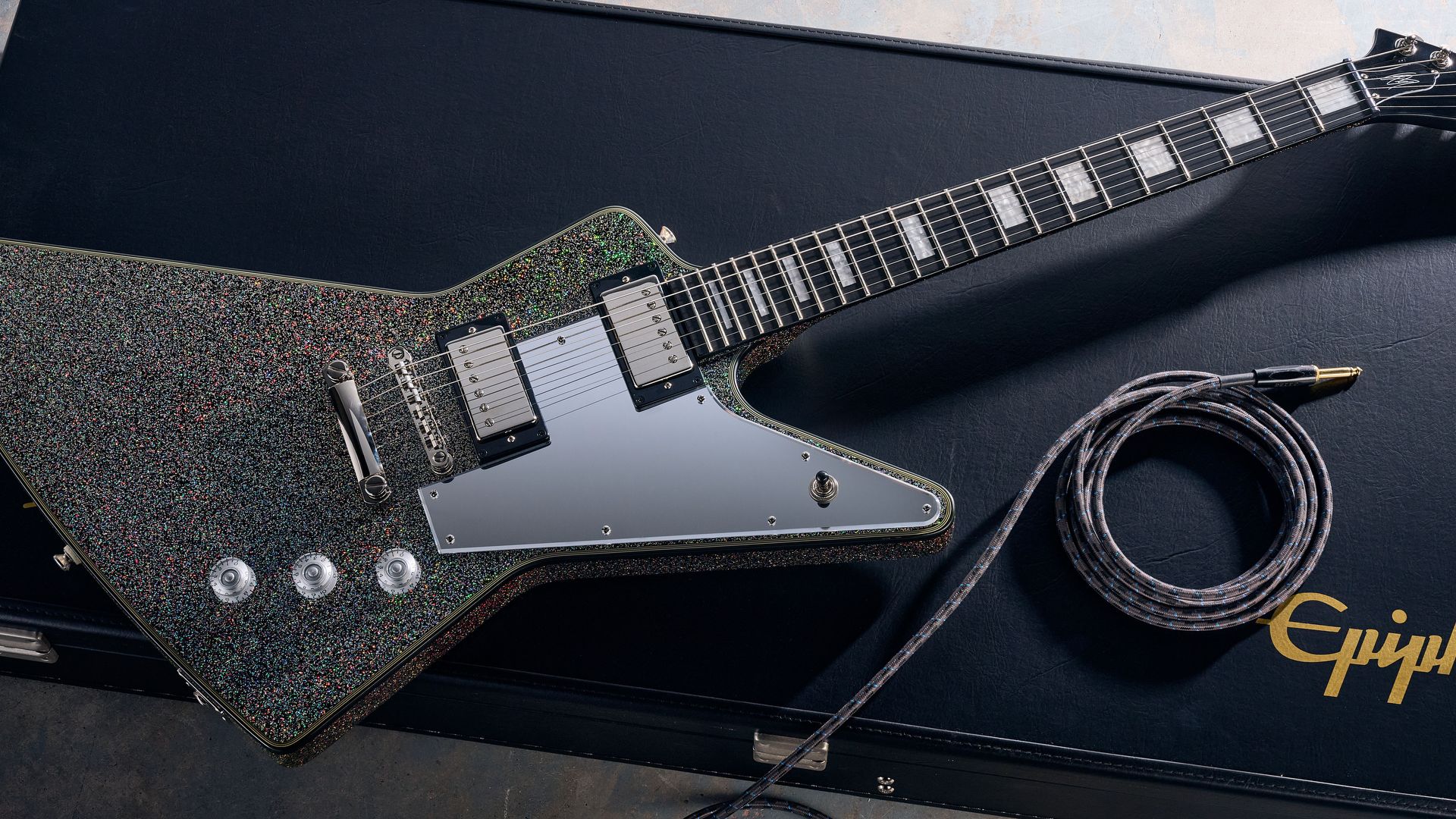 shellieオーダーページ Epiphone Lzzy Hale Explorer Custom review – a show-stopper