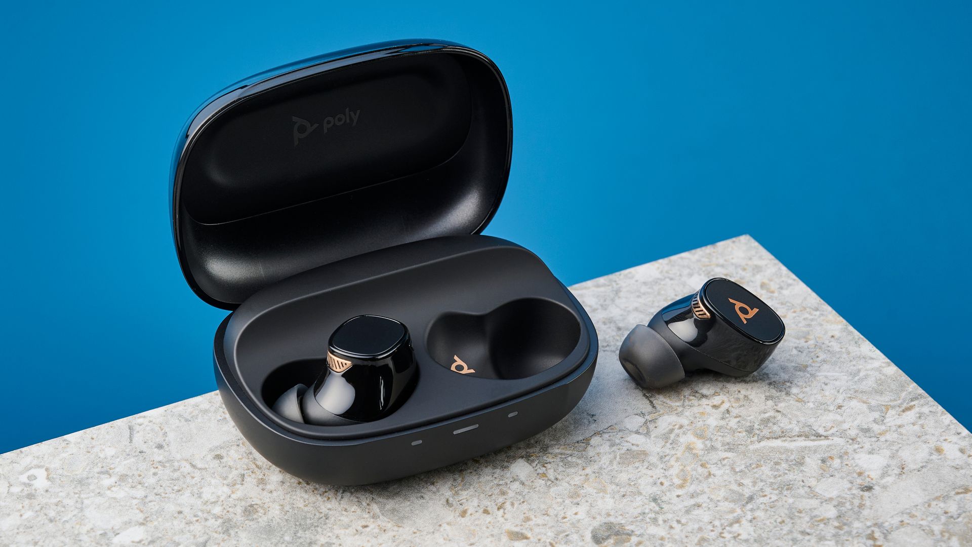 poly Voyager Free 20 ワイヤレスイヤホン Amazon.com: Poly – Voyager Free 20 – True Wireless Earbuds