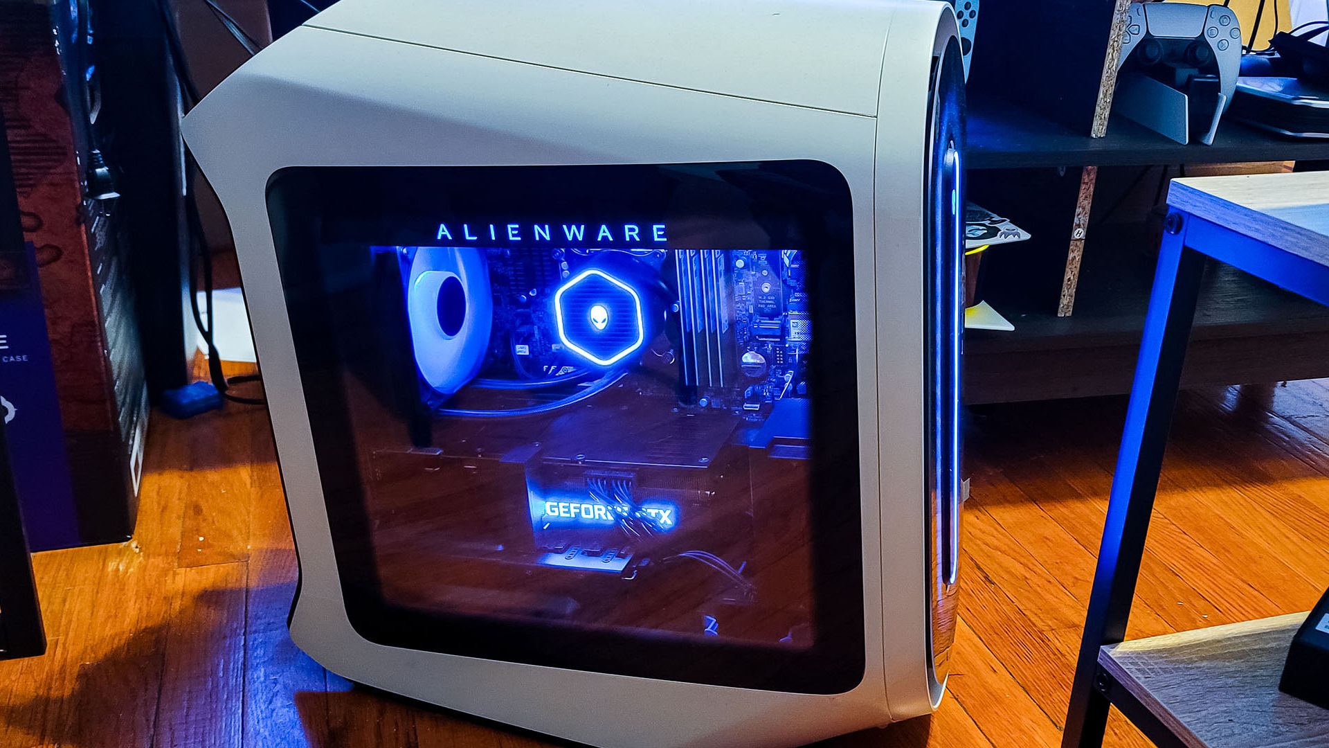 ALIENWARE AURORA R13　箱有　ゲーミングPC　美品 Amazon.com: Dell Alienware Aurora R13 Desktop (2022) | Core i7