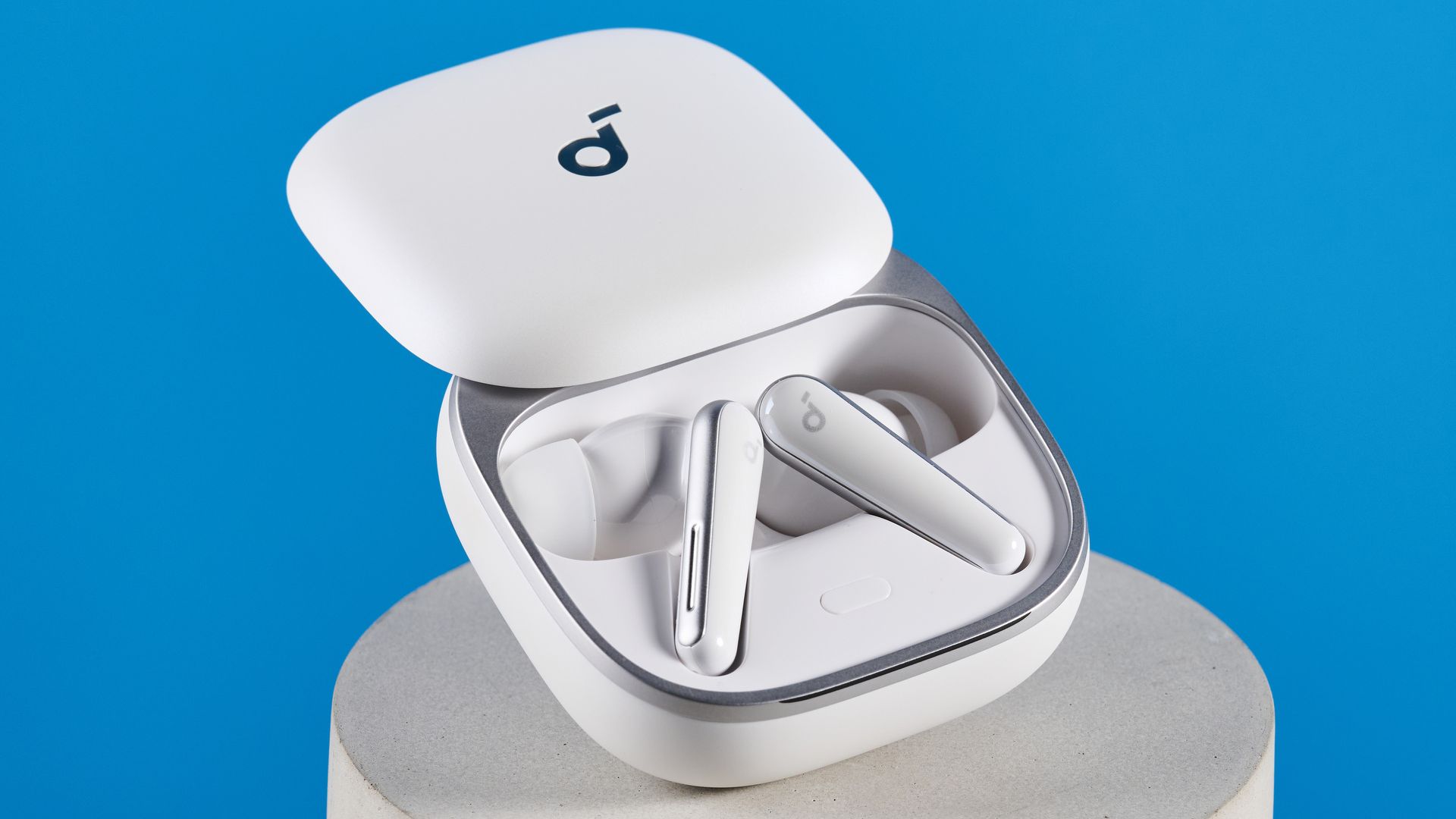 Anker Soundcore Liberty 5 レビュー｜バスレフ型スピーカー