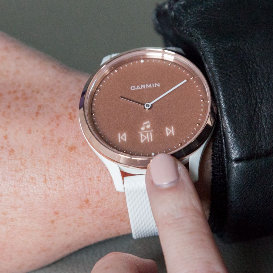 ガーミン vívomove HR BlackSilver leather Garmin vivomove® Luxe 24K Gold PVD Stainless Steel Case with