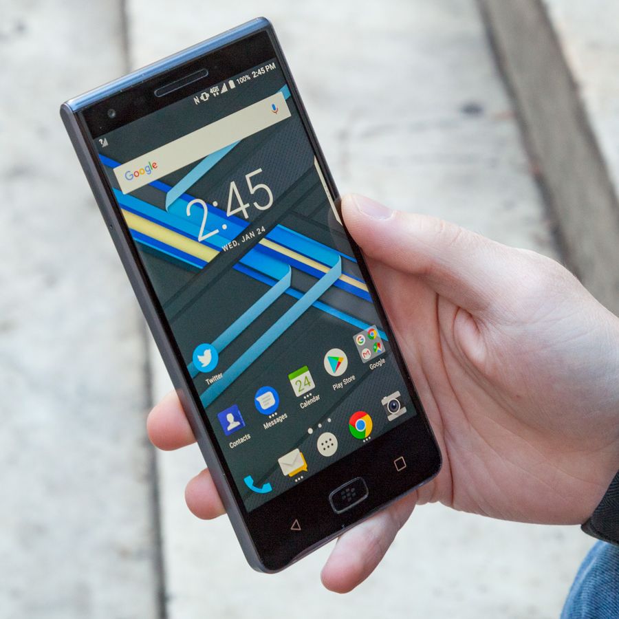 BlackBerry MOTION 海外版SIMフリー 104761073-blackberry-motion.