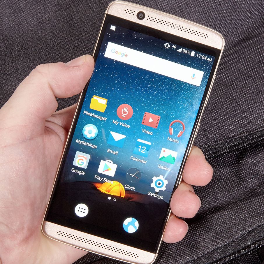 ZTE Axon 7 Mini Review: Solid Phone with a Deal-Breaking
