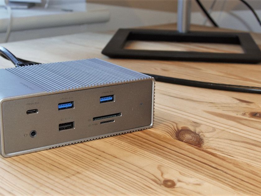 HyperDrive GEN2 18-Port USB-C Docking Station + 180W Power
