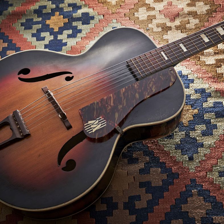 Old gold: 1945 Harmony Monterey H1456 | MusicRadar