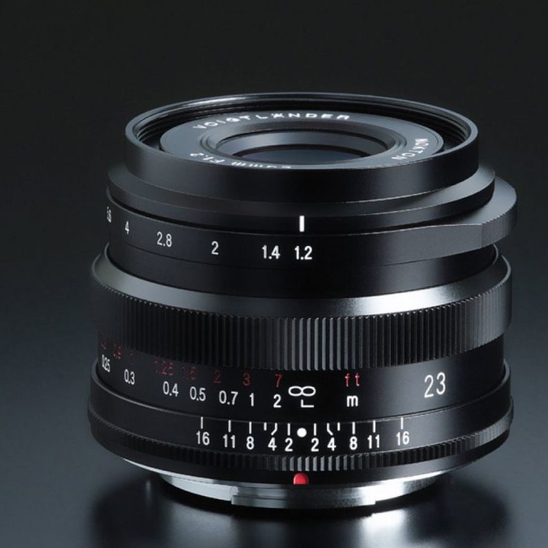 Fancy another fast Fujifilm lens? Here's the Voigtländer Nokton