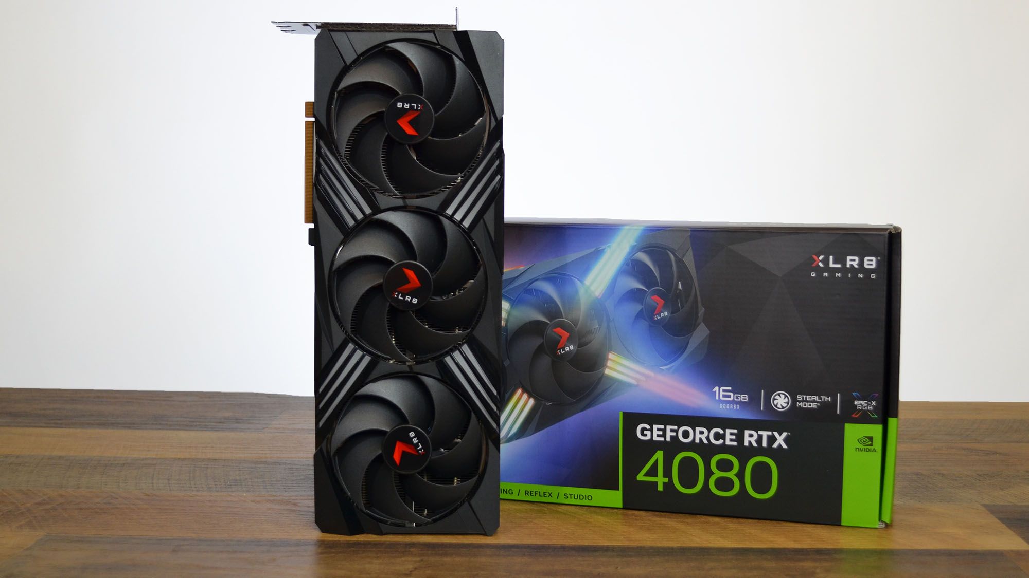 コーニー PNY GeForce RTX 4080 SUPER XLR8 Gaming VERTO OC Review