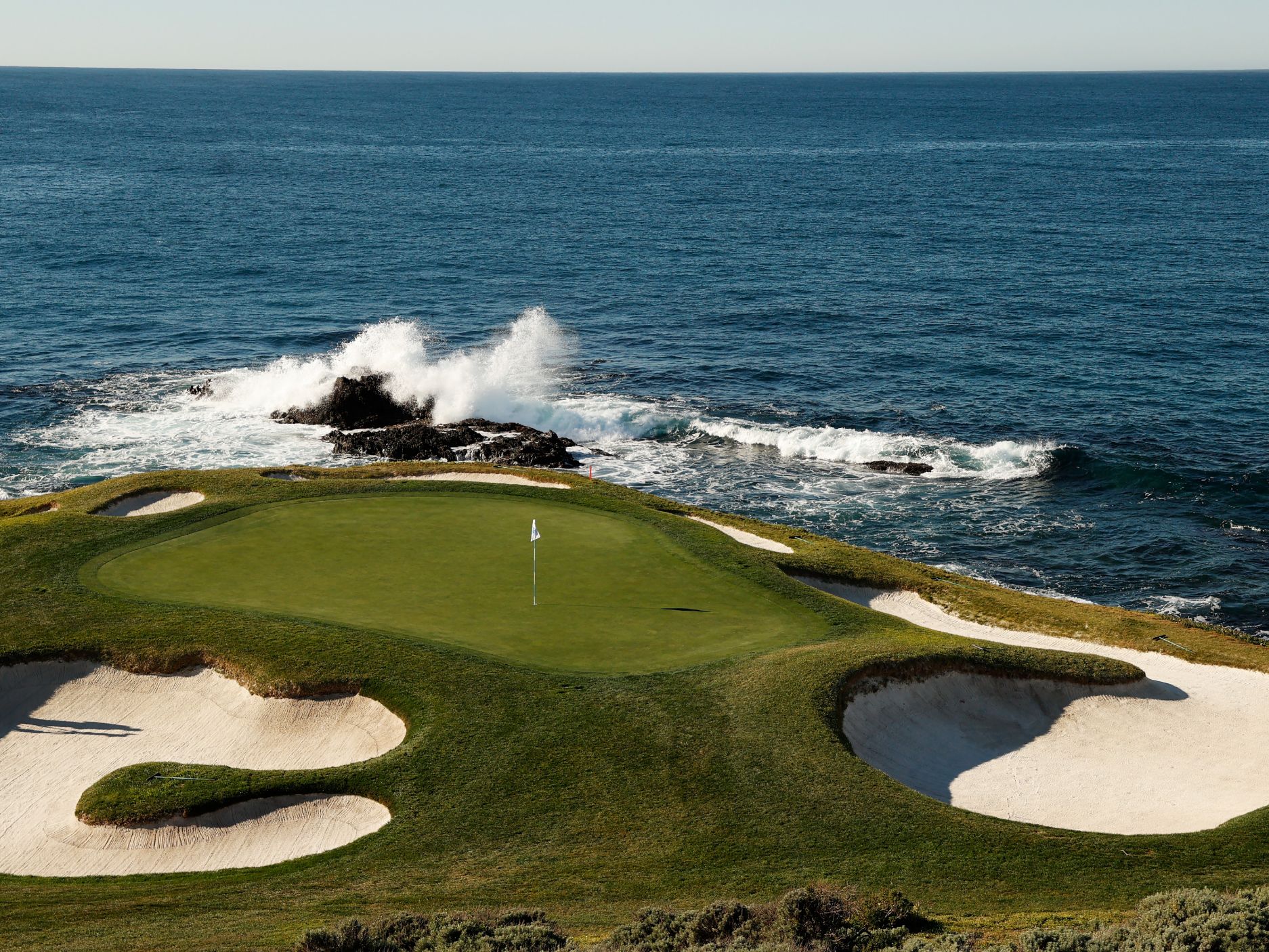 5 Facts About The Most Famous Golf Hole In The World | Golf