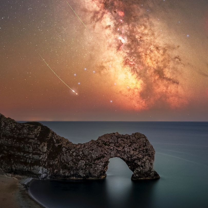 画材 Meteor Shower Perseid meteor shower 2025 outshines moon to put on a