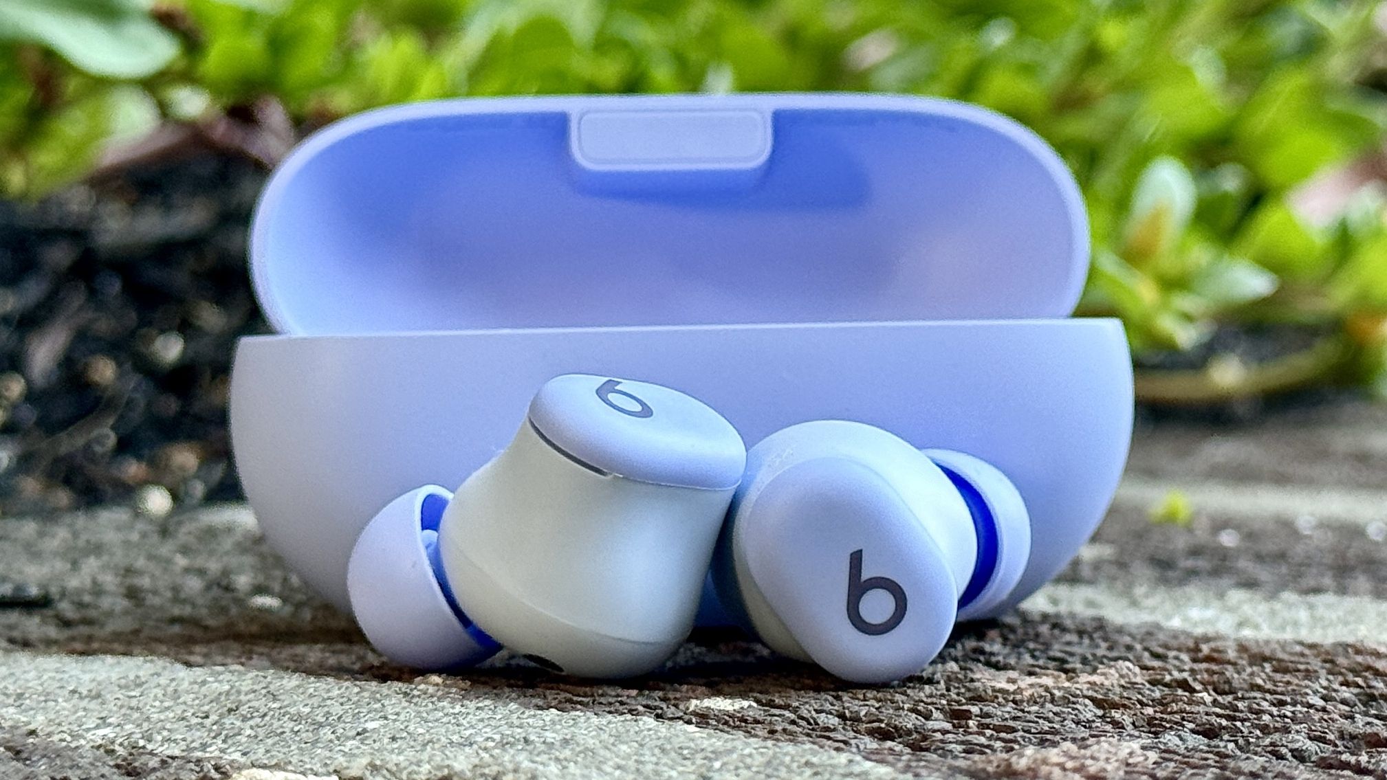 イヤホン Beats Solo Buds (Used only once) MKMoYWNpj5mWGT5RXfJkHg.jpg