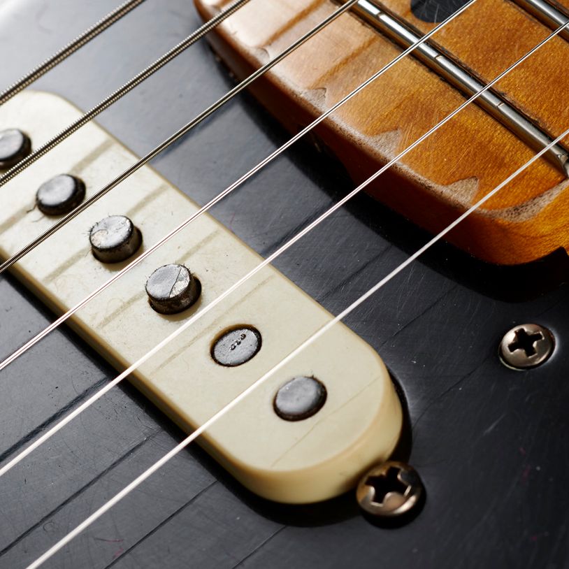 What Affects a Guitar Pickup’s Tone?