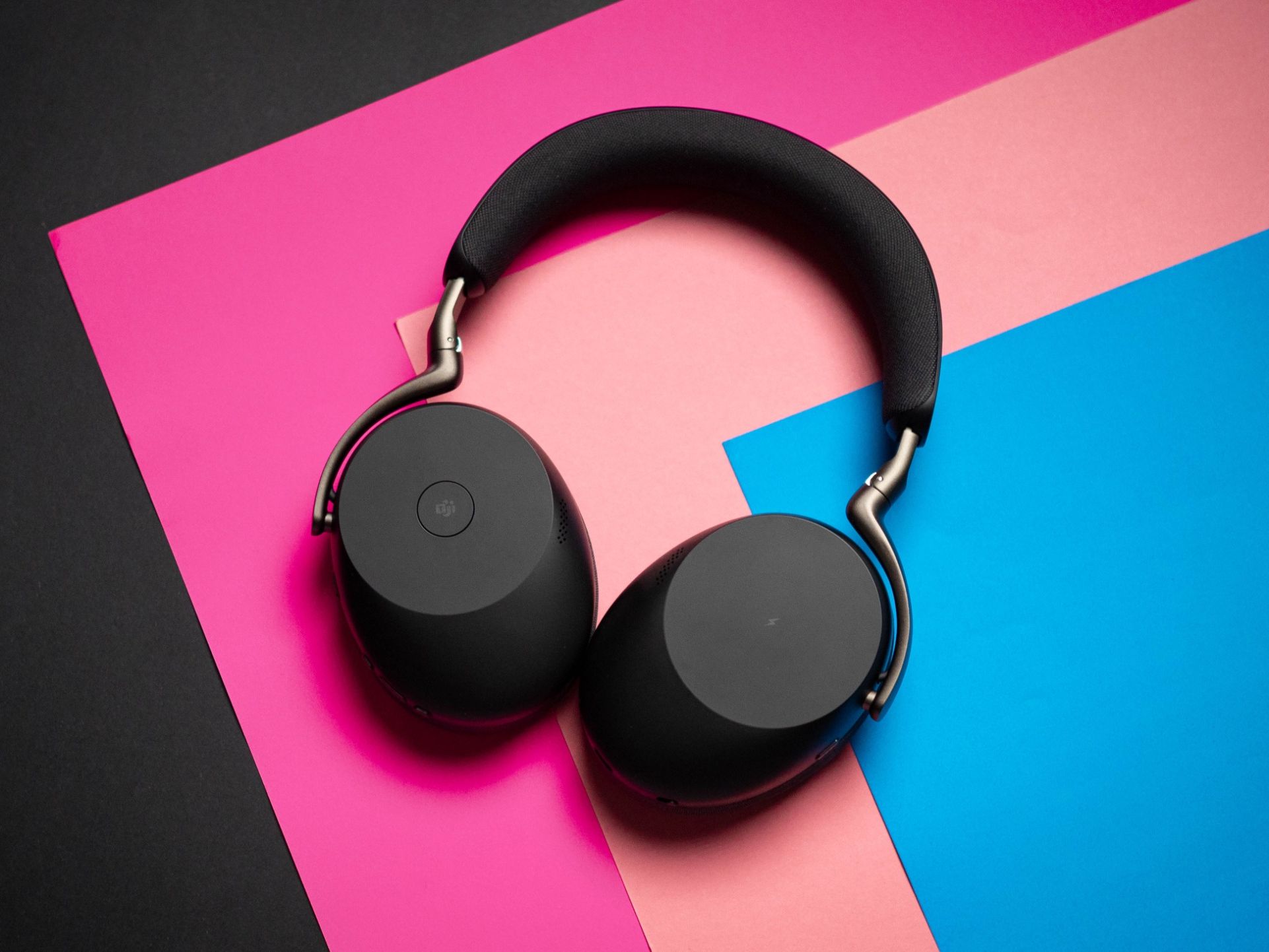 Forget Sony and Bose — Jabra's Evolve3 85 is my new meeting