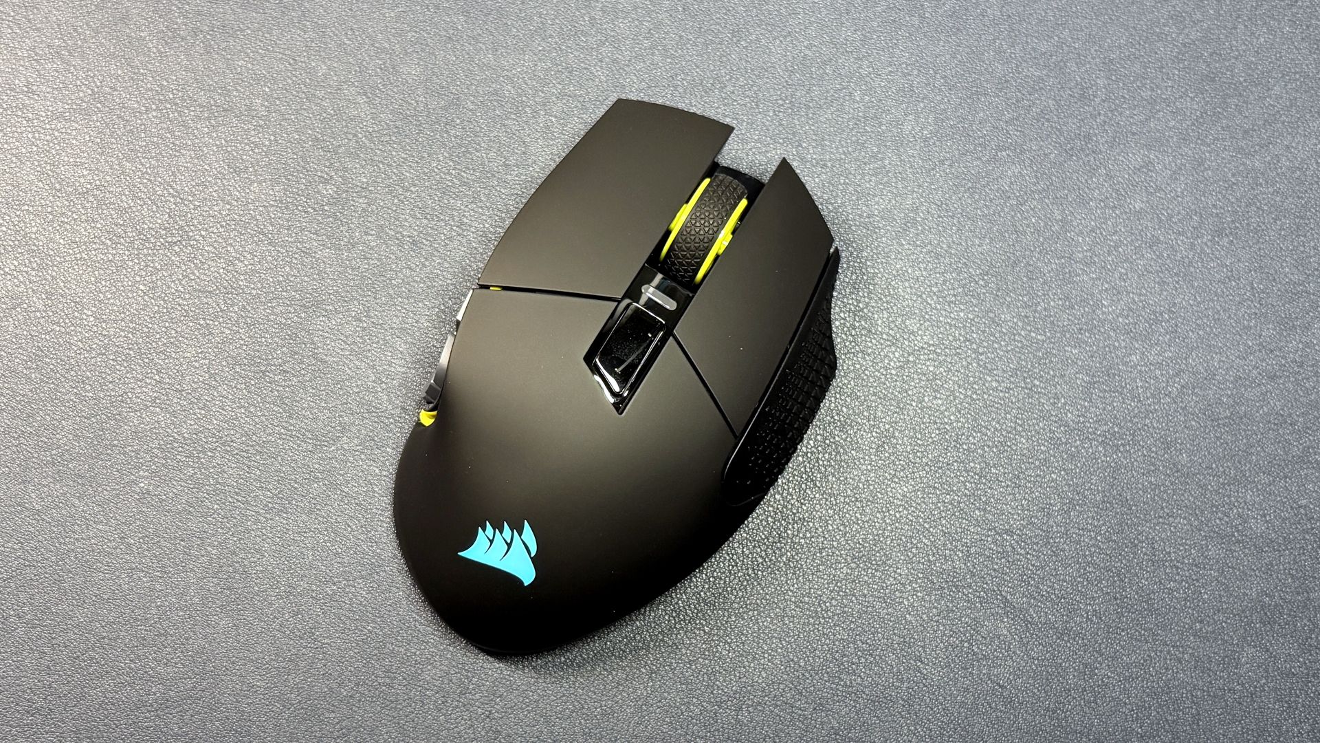 Corsair Scimitar Elite SE Wireless Review: A not-so-virtual