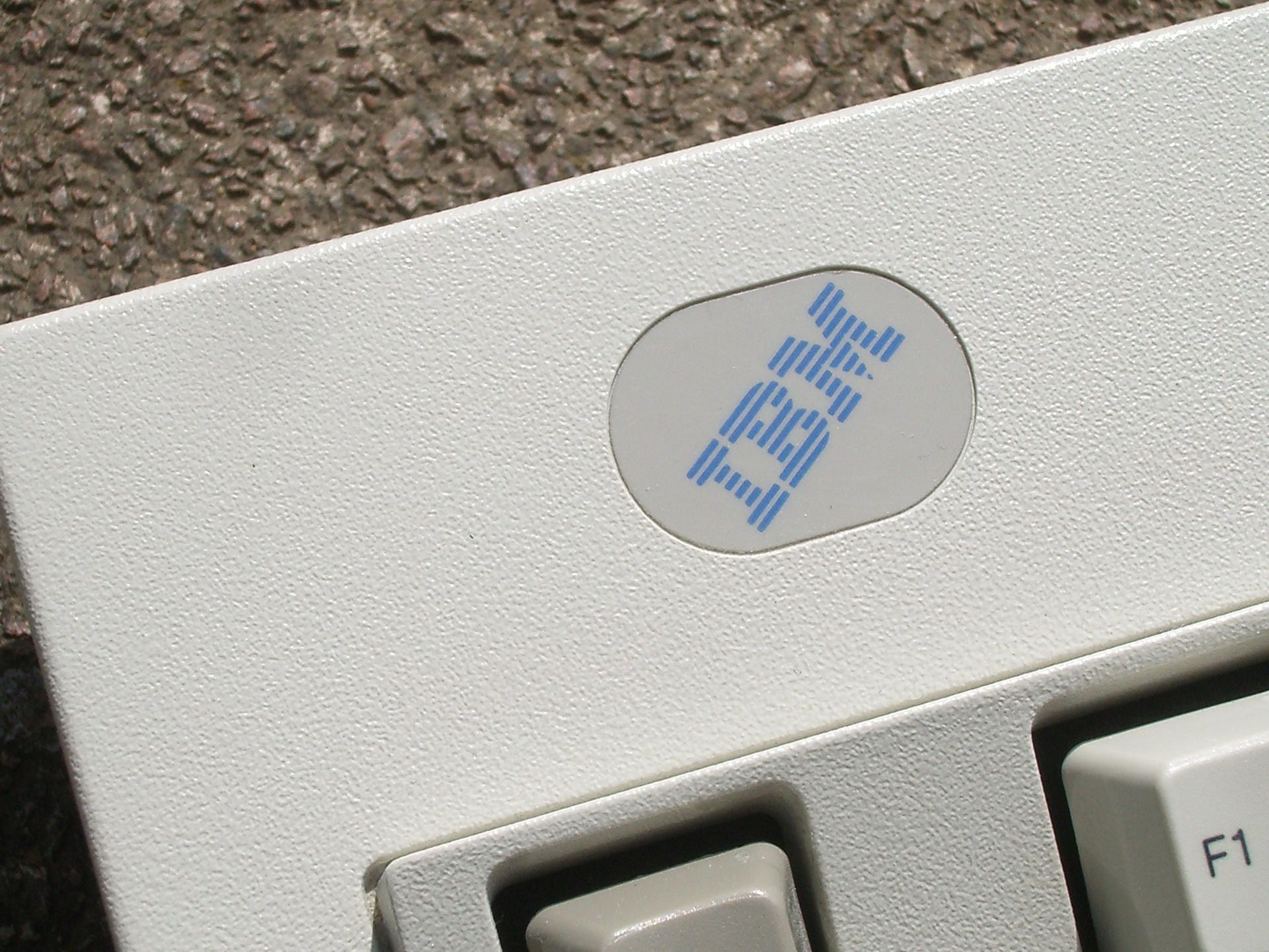 ブ*ー様 IBM Mモデルキーボード 金属ロゴ 1986年 USA ブ*ー様 IBM M