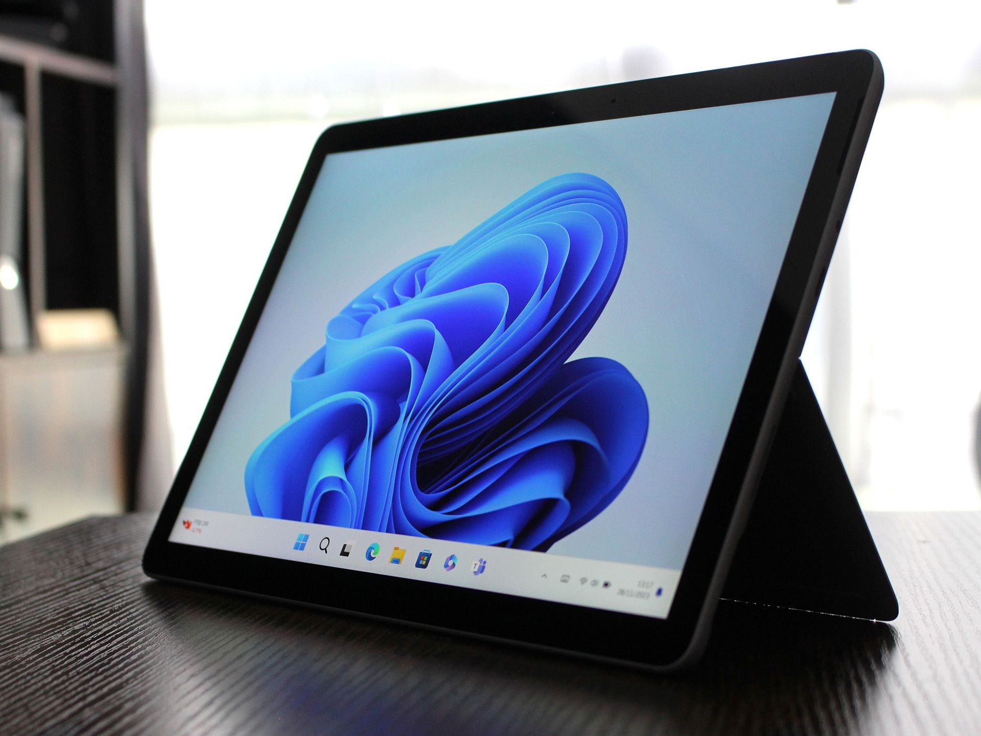 サーフェイスGo2 / Win11/24H2 / office2024 /12h サーフェイスGo2 / Win11/24H2 / office2024 /12h サーフェイス