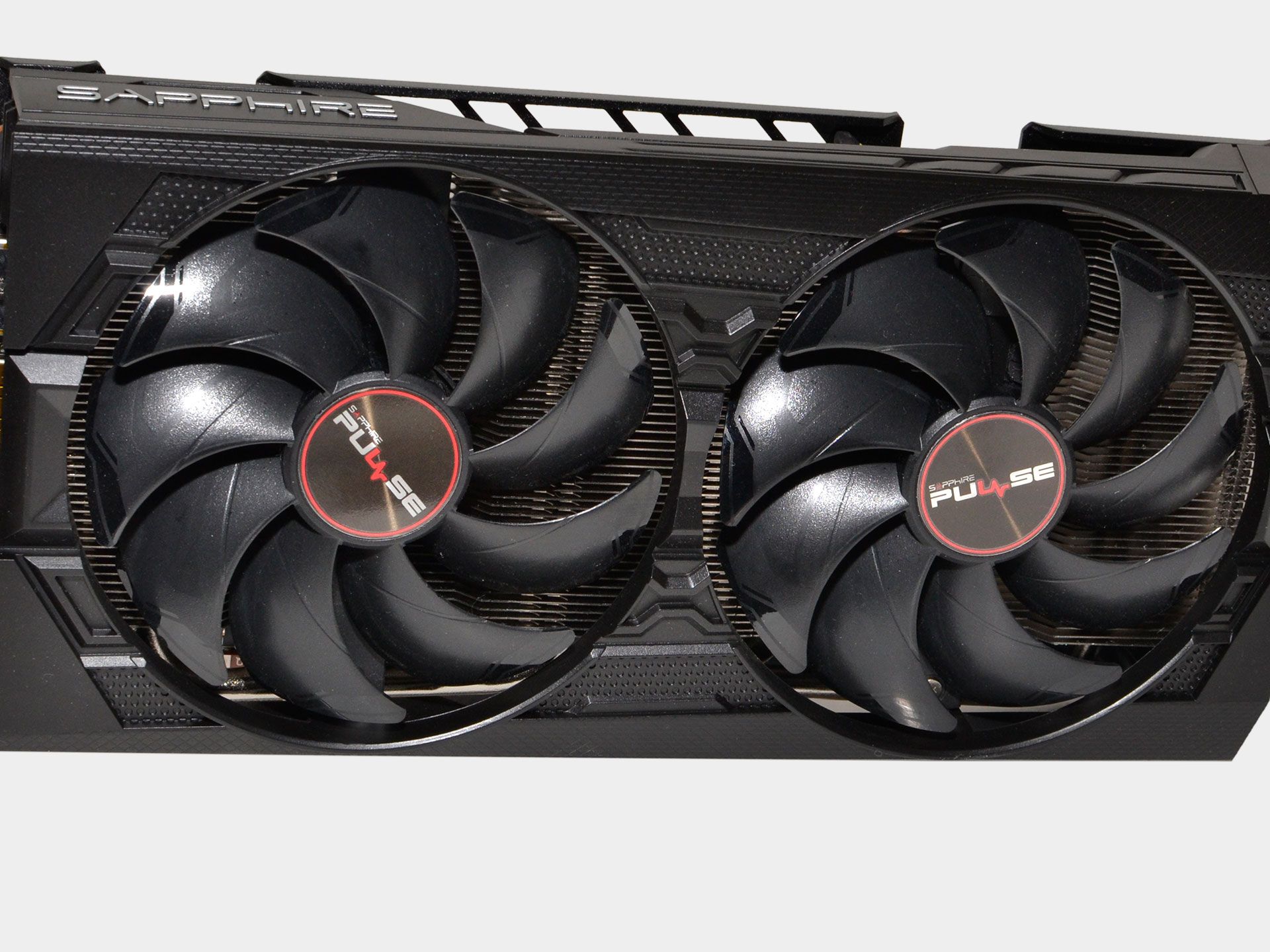 グラフィックボード・グラボ・ビデオカード SAPPHIRE PULSE RADEON RX 5500 XT 4GB Meet the Sapphire Pulse Radeon RX 5500 XT - The AMD Radeon