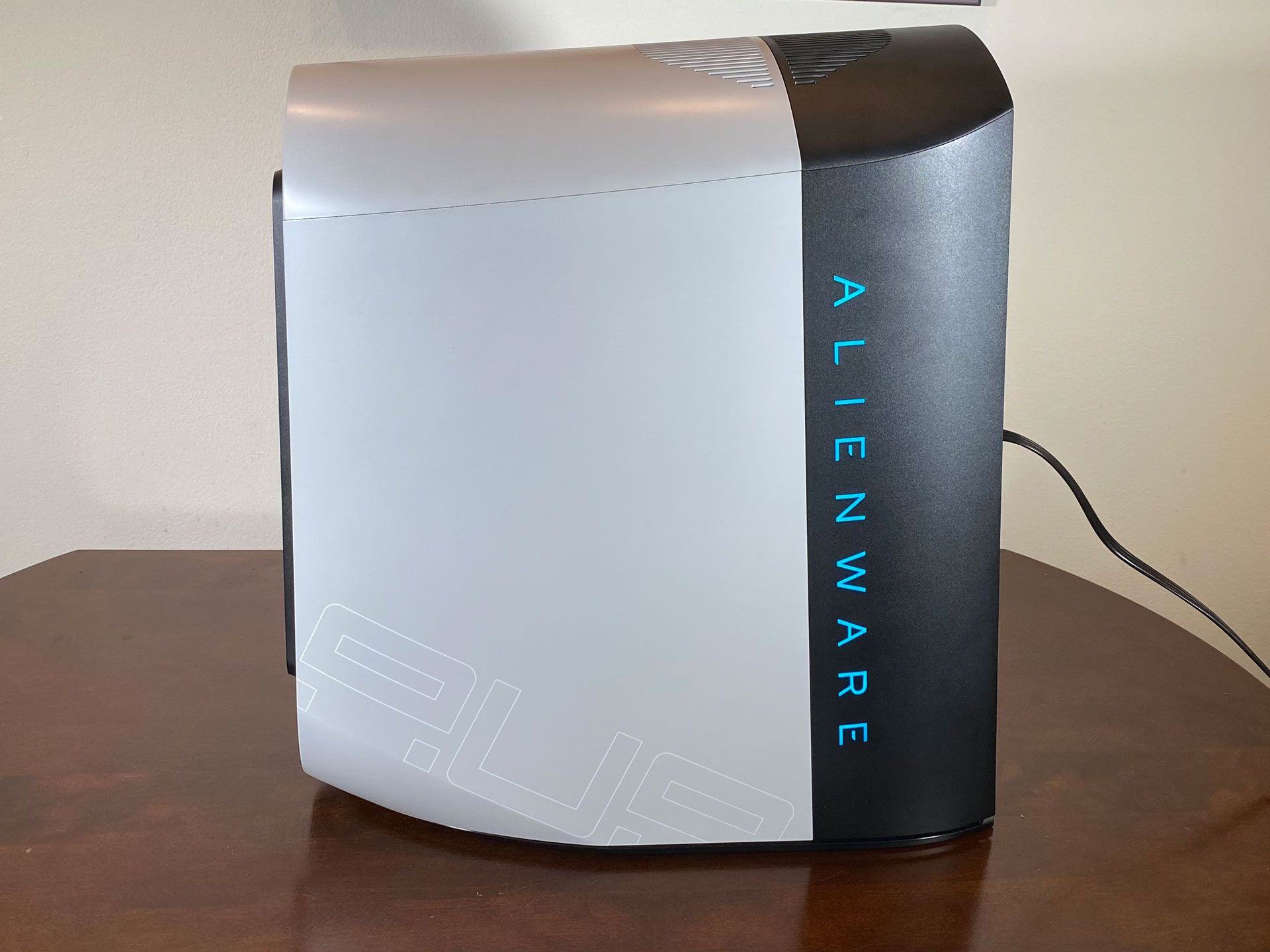 Alienware Aurora R11 Review: The RTX 3090 Engine | Tom's