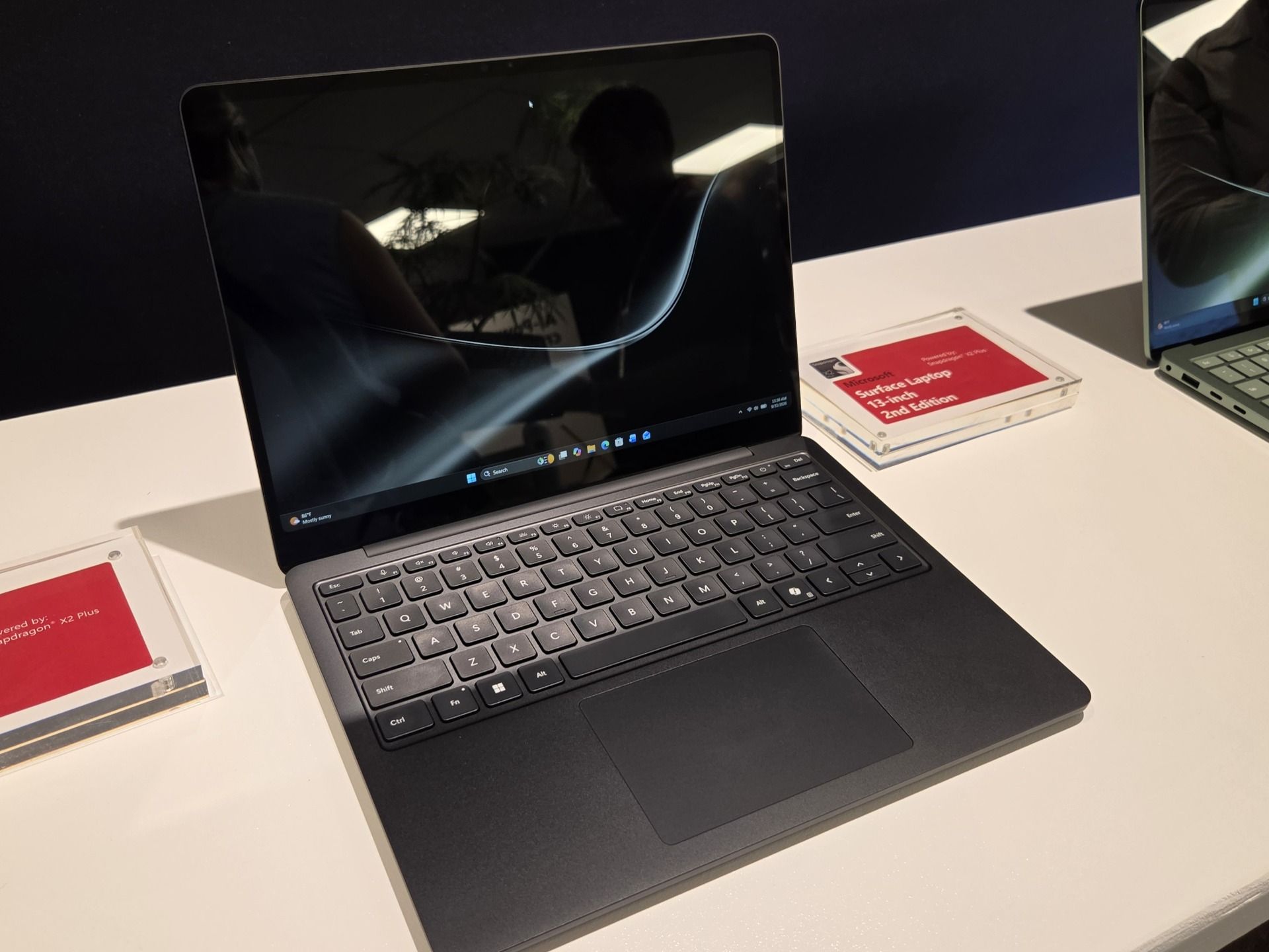 Microsoft снова запутывает пользователей: анонс обновленных Surface прямо перед презентацией