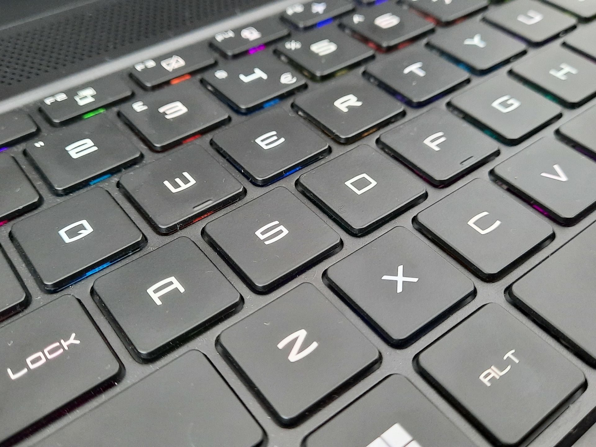 Typing all day? Here's how to find a keyboard that won't hurt your hands | TechRadar