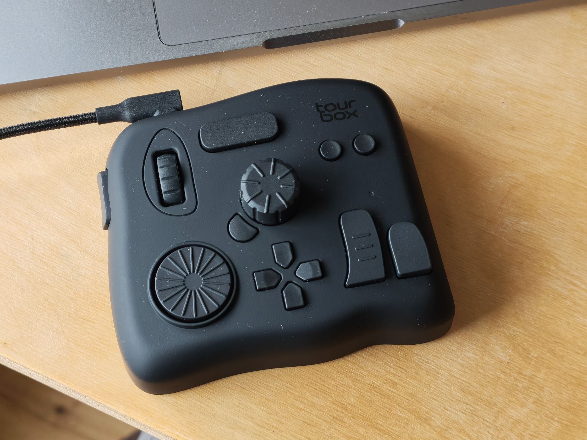 TourBox NEO review: Customisable and comprehensive without