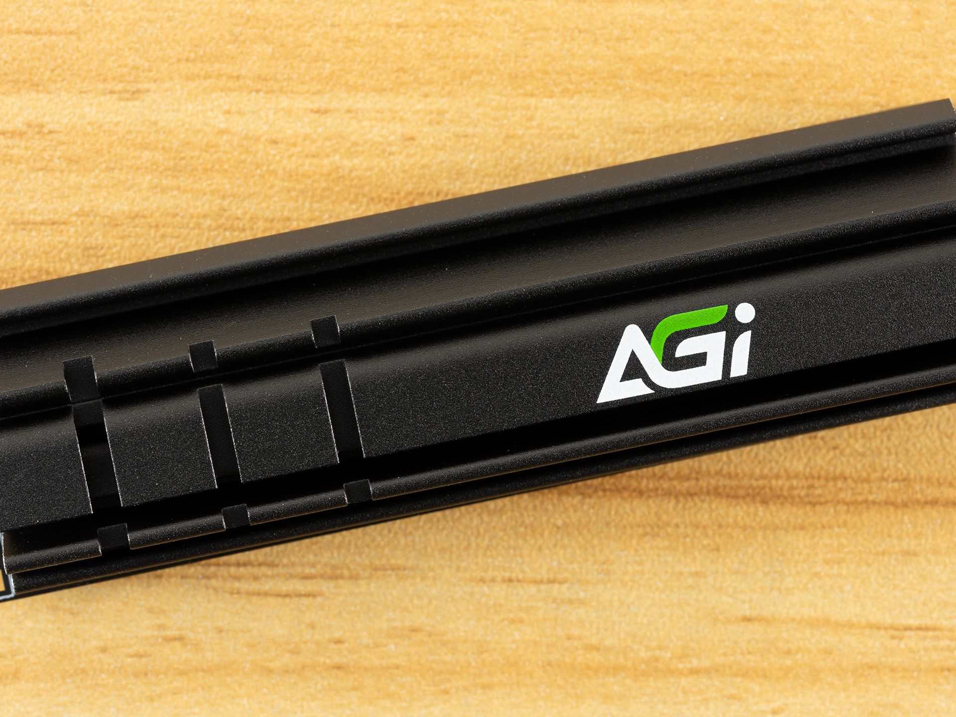 AGI AI858 2TB SSD Review — High-end PCIe 5 speeds on a budget