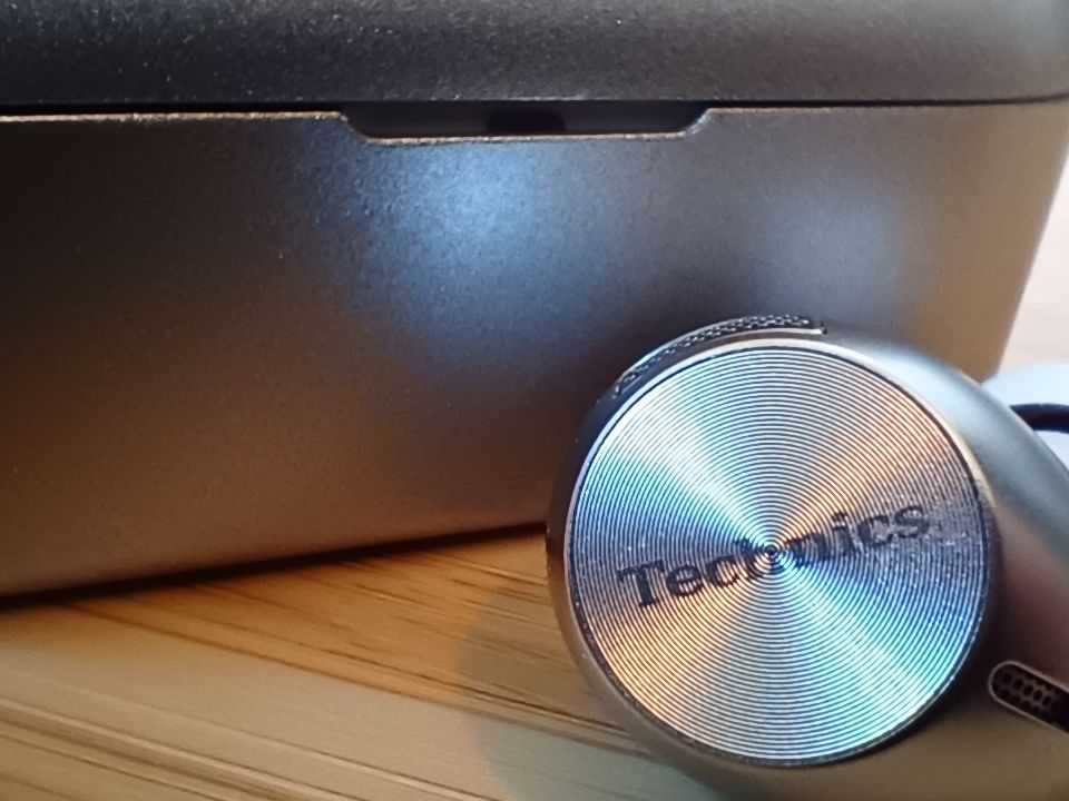 Technics AZ40M2おまけApple AirpodsPro第1世代 Technics AZ40M2おまけApple AirpodsPro第1世代