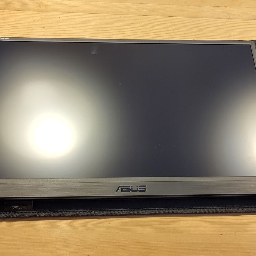 ASUS ZenScreen MB166CR review: a portable monitor at a