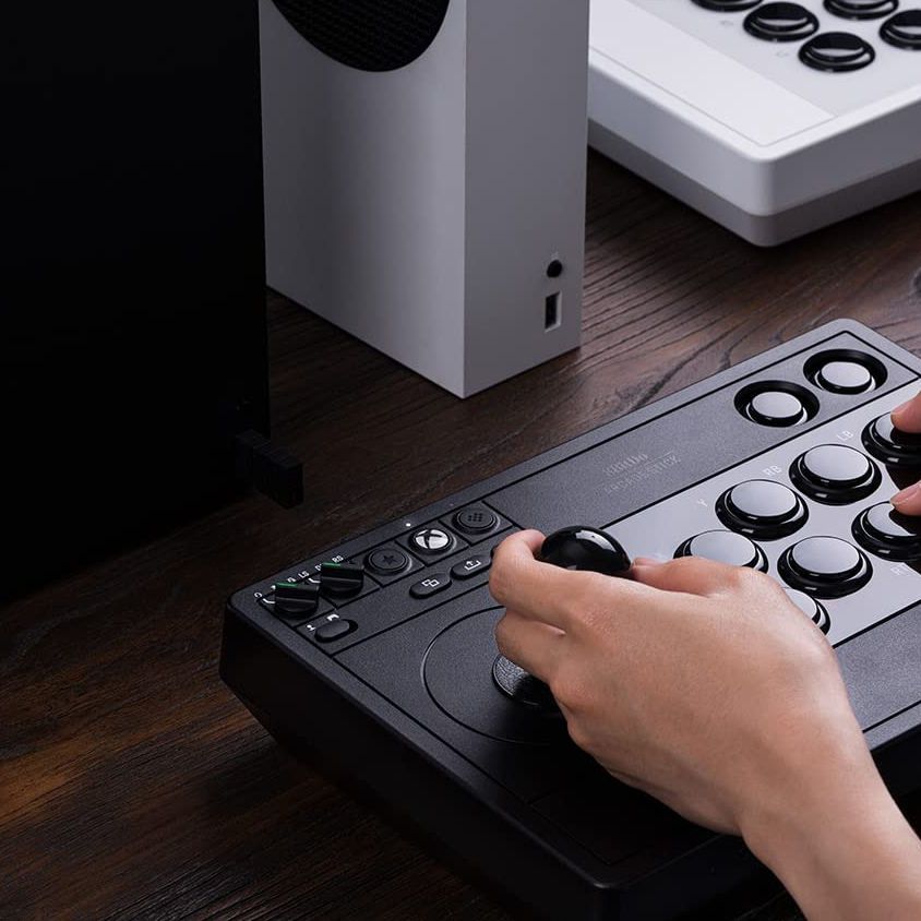 8bitdo unveils the first wireless arcade stick for Xbox | Windows