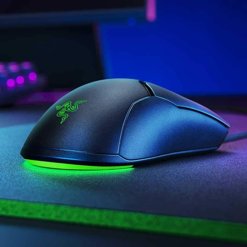 Amazon.com: Razer Huntsman Mini (Purple Switch) - Compact 60