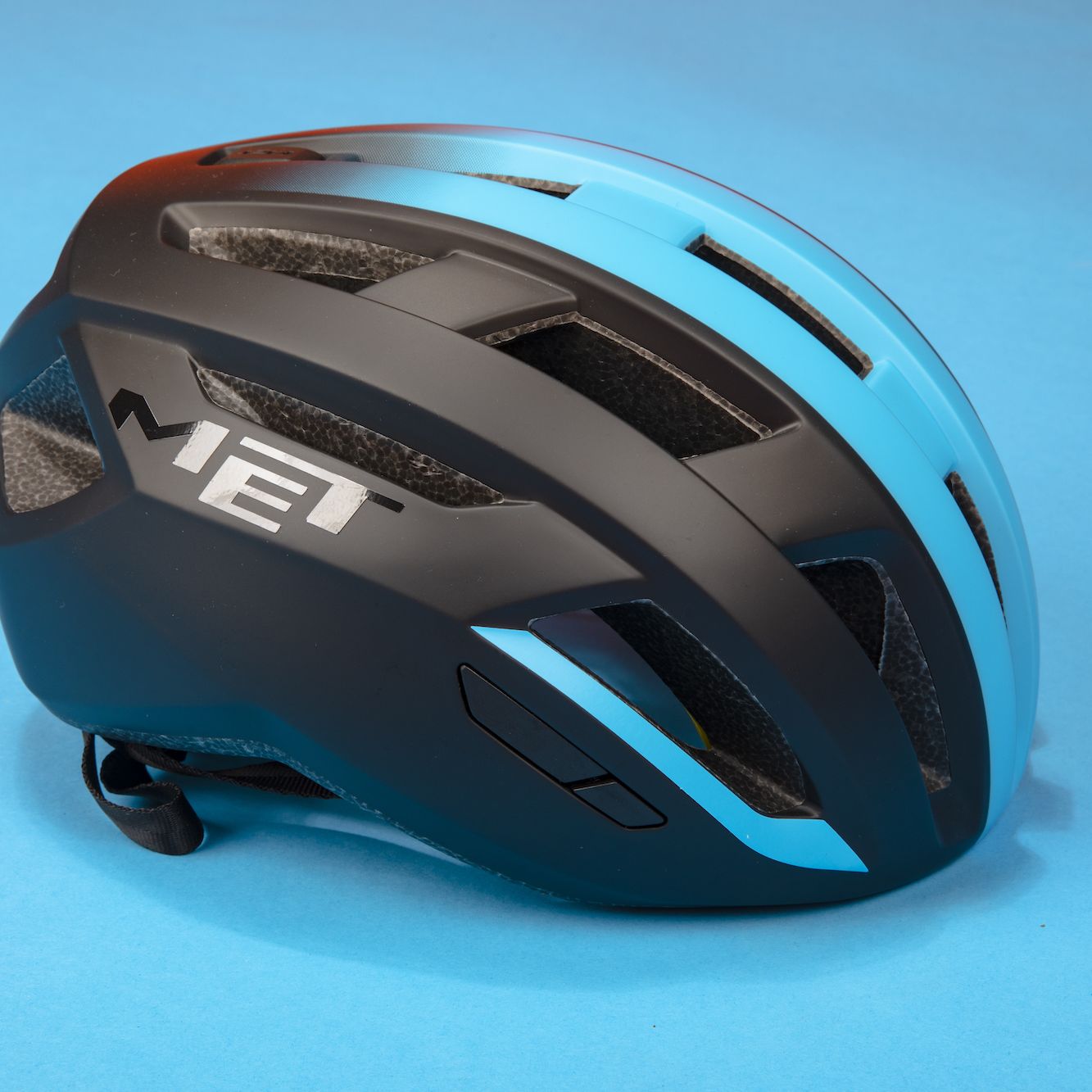 Met Vinci Blue MET VINCI MIPS #metHelmet #MetMips 