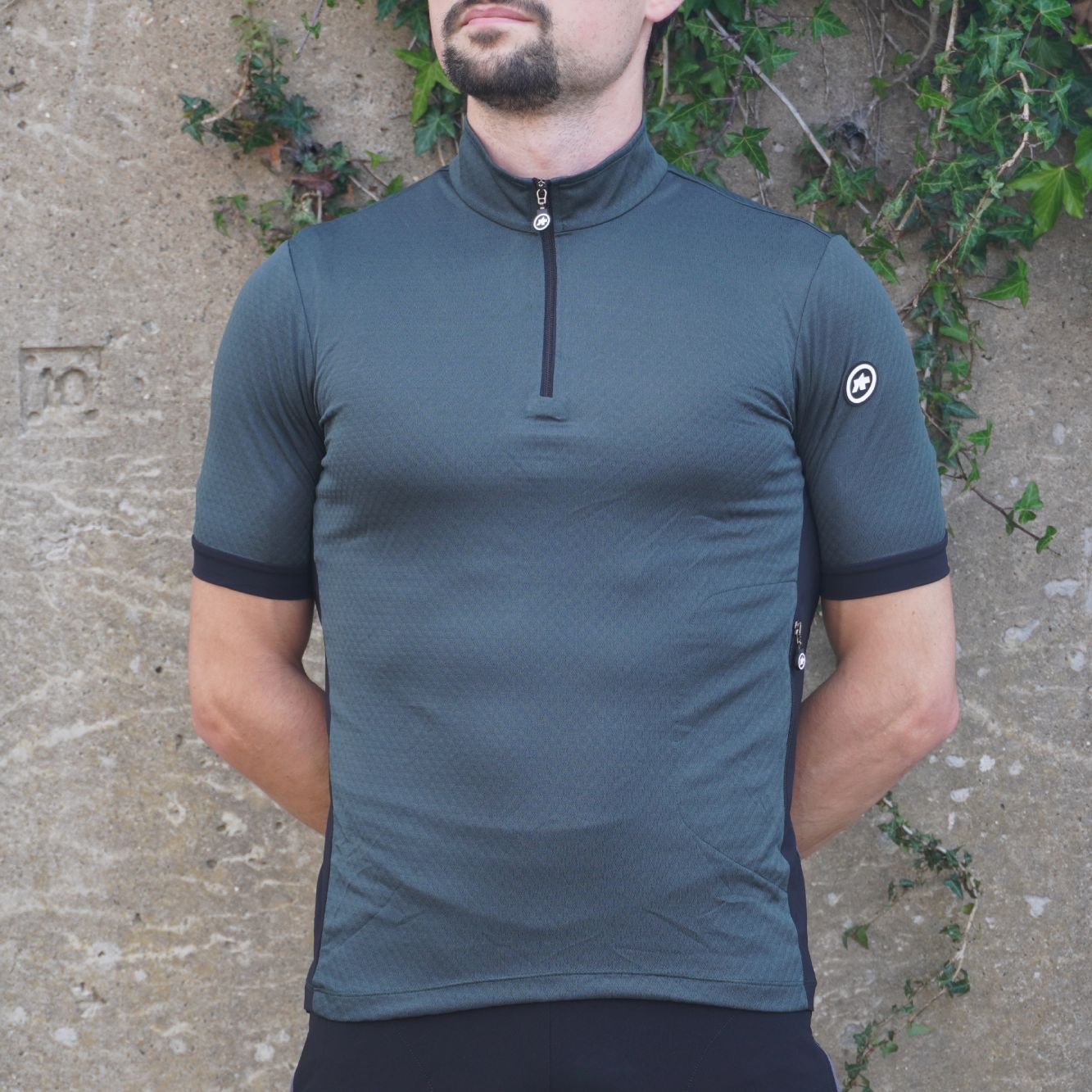 Male cyclist wearing
