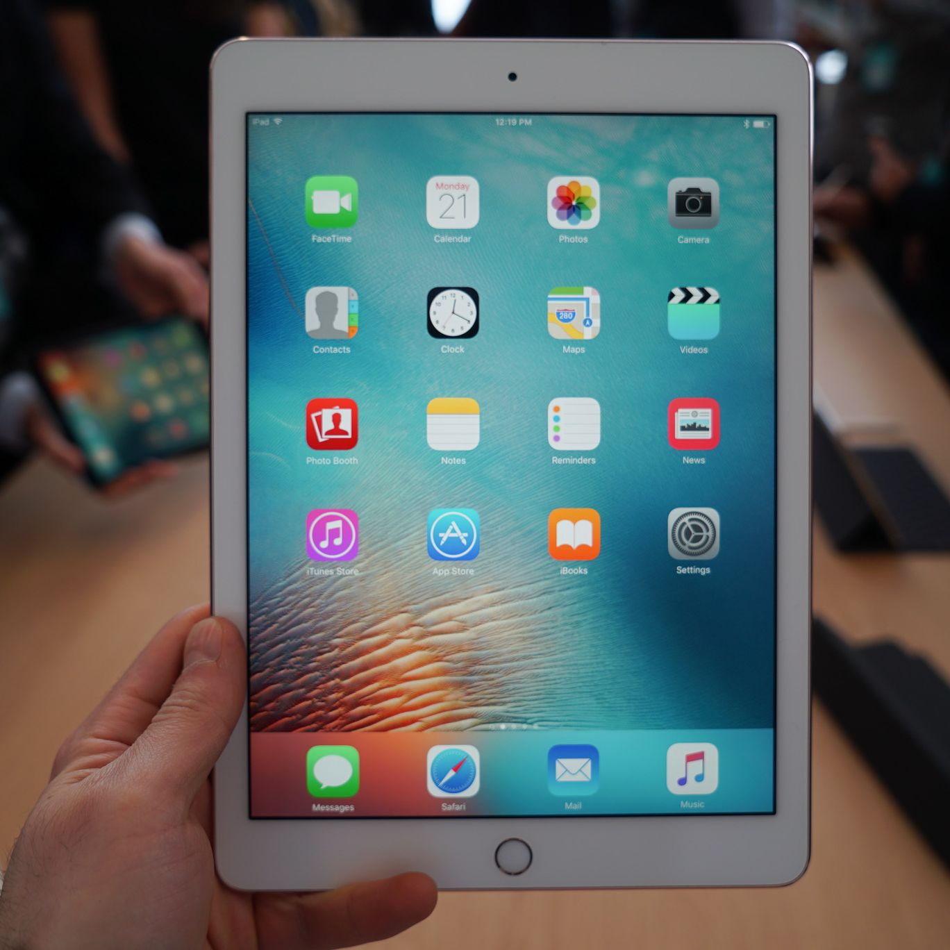 First look: Apple's 9.7-inch iPad Pro | iMore