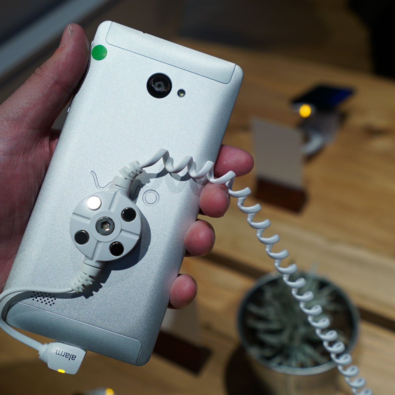 The Vaio Phone Biz: The nicest Windows 10 Mobile phone you