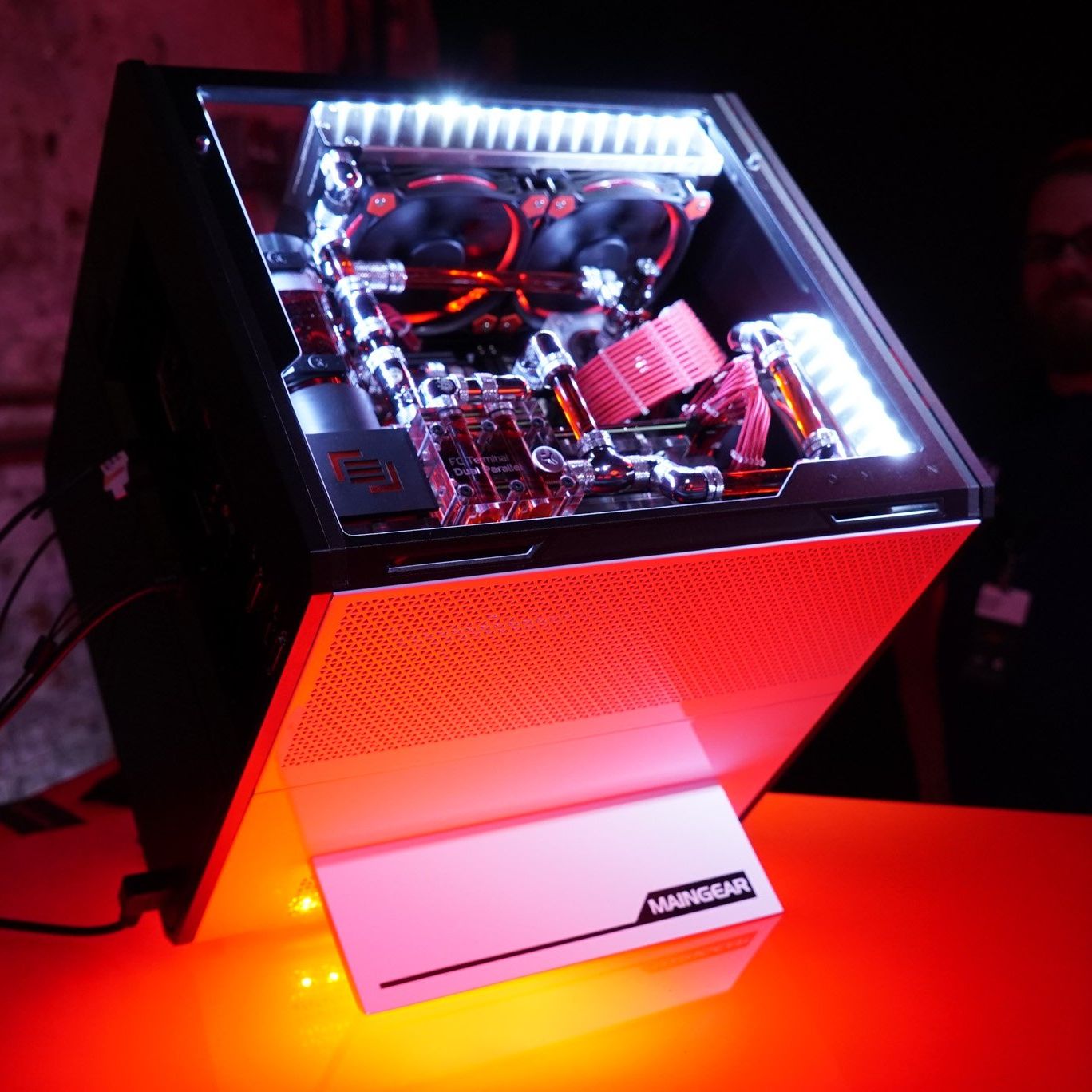 HP introduces the OMEN X Desktop and OMEN 17 Laptop for gamers who