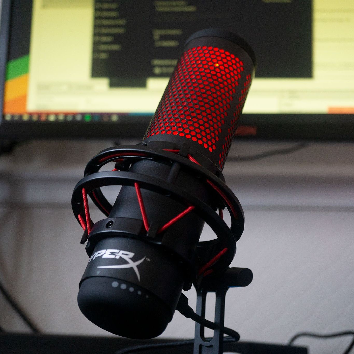 HyperX QuadCast USBマイク ブラック×レッド QuadCast 2 - USB Gaming Microphone